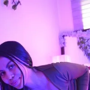 Kendall-dee from bongacams