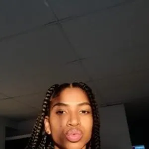 KeniaFoxxx from bongacams