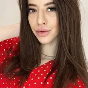 Kikigloss from bongacams