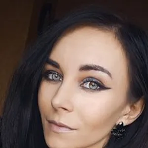 Kinkykitty92 from bongacams