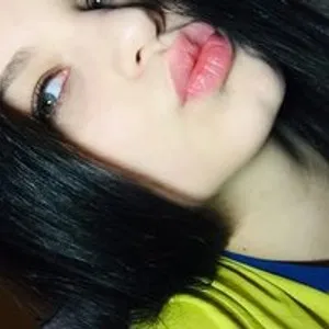 Kira-angel32 from bongacams