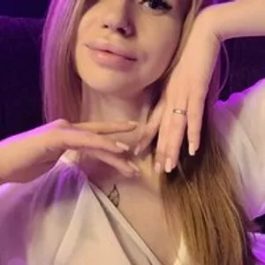 KiraFrank from bongacams