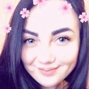 Kirakira66 from bongacams