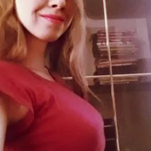 Kiska00000 from bongacams