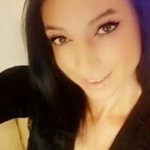 Kittydre from bongacams