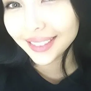 Koreangirl from bongacams