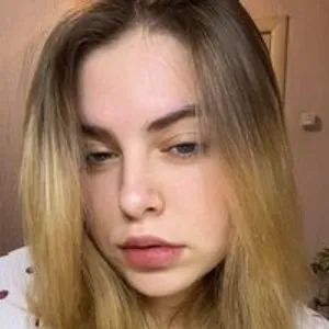 Kris19-1 from bongacams