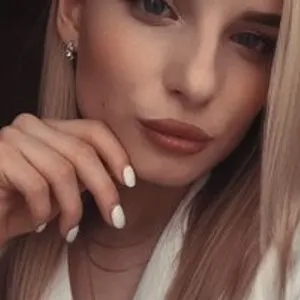 Kseenia from bongacams