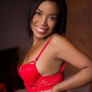 LUISSA from bongacams