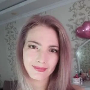 Lady-Adele from bongacams