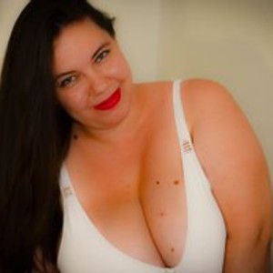 LadyBusty's profile picture