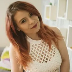 LadyRed24 from bongacams