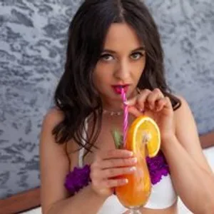 Lana-Mariee from bongacams