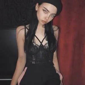 LanaWoods from bongacams