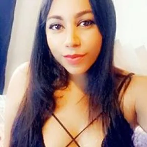 Latinqueenps from bongacams