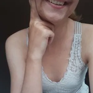 Ledi-Sex-Love from bongacams