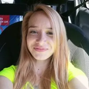 LeonaErin from bongacams