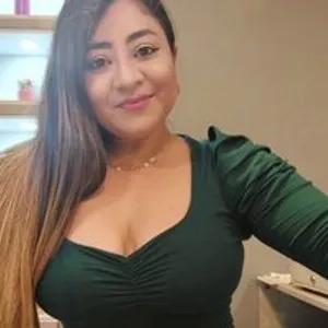 Leyla-BigTits from bongacams