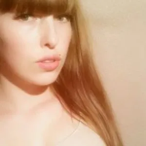 LianaNes from bongacams