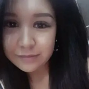 LienLang from bongacams