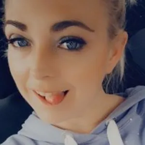 LindsexxLoh from bongacams