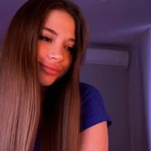 LisaMarxsss from bongacams