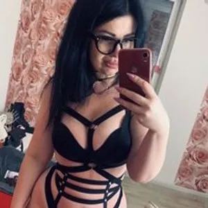 LleslieFlows from bongacams