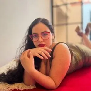 LolaCandies from bongacams