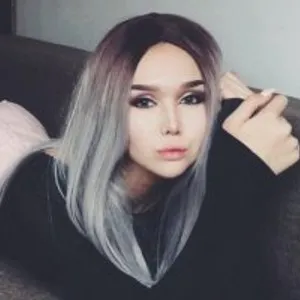 LolaCreamy from bongacams