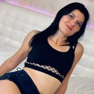 LolaHot from bongacams