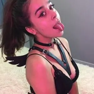 LolaLars from bongacams