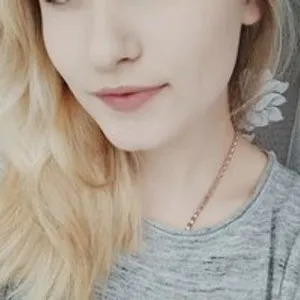 LolaStil from bongacams