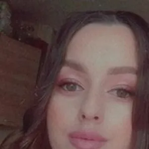 Lu-Bea from bongacams