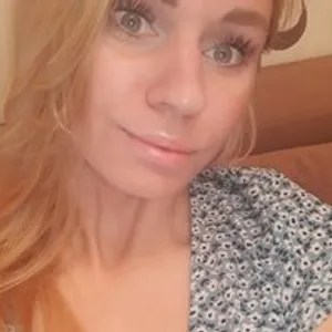 LuckyBird8888 from bongacams