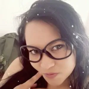 MYALLIS from bongacams