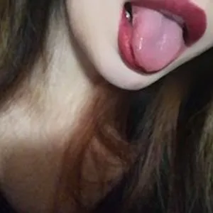 Madinochka from bongacams