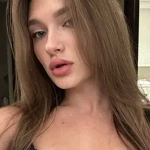 Magdaleneck from bongacams