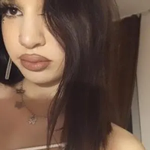 MaggieDream from bongacams