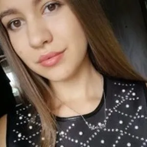 Maliiiinka from bongacams