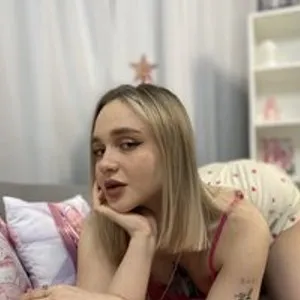 MandyFill from bongacams