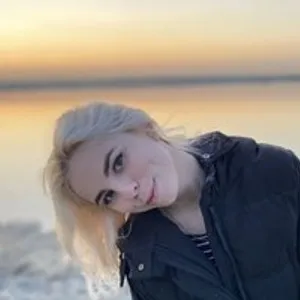 Marmeladka01 from bongacams