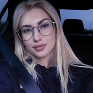 MashaTitova from bongacams