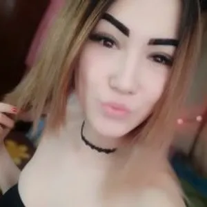 MayaBrutt from bongacams