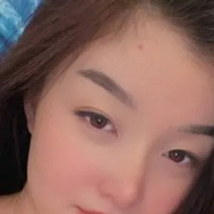 MayaLuu from bongacams