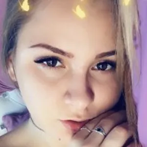 MegannFoxx from bongacams