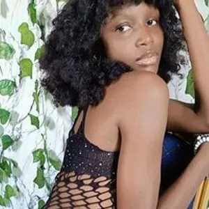 Melaninqueen from bongacams