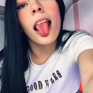 Mia-wells from bongacams