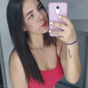 Miabronw from bongacams