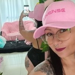 Miahot69's profile picture