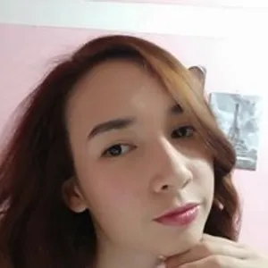 Mialondon21 from bongacams